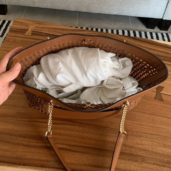 Michael Kors Kinsley Rattan Carryall Tote Bag in the color Luggage. - Picture 6 of 9